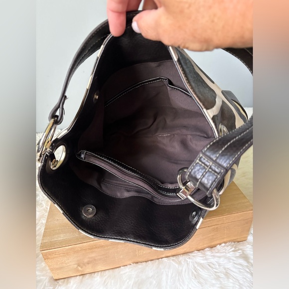 Bueno Cream and Brown Shoulder Bag - Picture 7 of 13